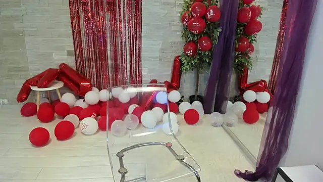 Snapshot of AngelInSinn chatting on February 18, 8:27 pm AngelInSinn online show from February 18, 8:27 pm