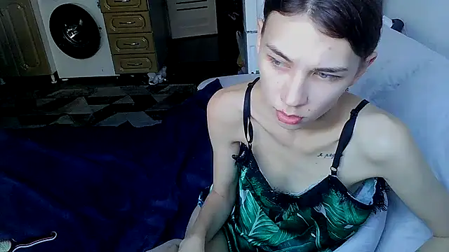 Crazy Empresis online show from September 25, 5:46 am