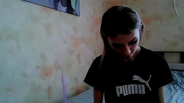 Crazy Empresis online show from April 14, 5:45 am