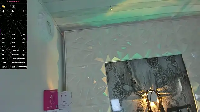 Luciana r online show from March 24, 1:11 pm