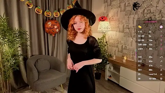 TiannaBorlace online show from October 31, 11:07 am