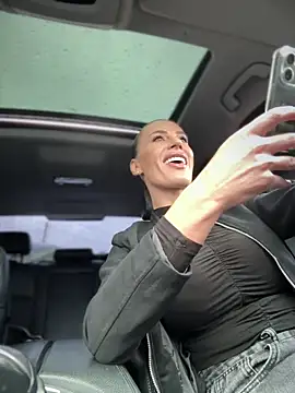  JessyRey  online show from October 2, 6:17 am