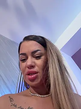  JessyRey  online show from April 3, 11:11 pm