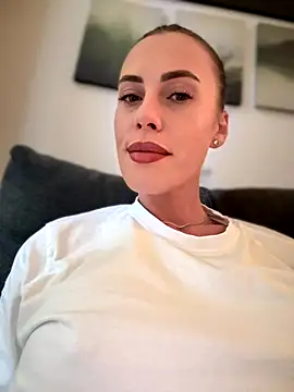  JessyRey  online show from November 17, 11:58 am