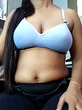 Snapshot of Laxmi_89 chatting on May 2, 4:28 am Laxmi 89 online show from May 2, 4:28 am