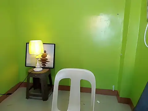 SultryCyraFoxmore online show from March 27, 4:43 am