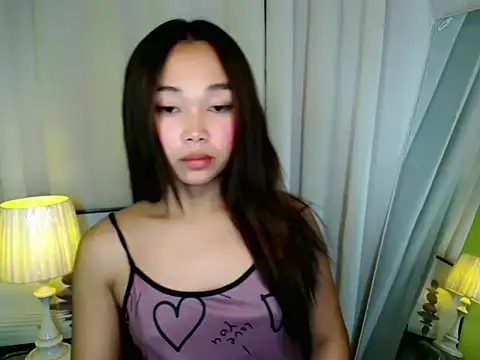 Snapshot of SultryCyraFoxmore chatting on June 5, 5:01 am SultryCyraFoxmore online show from June 5, 5:01 am