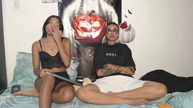 Snapshot of ParisAndVi chatting on October 29, 11:25 pm ParisAndVi online show from October 29, 11:25 pm