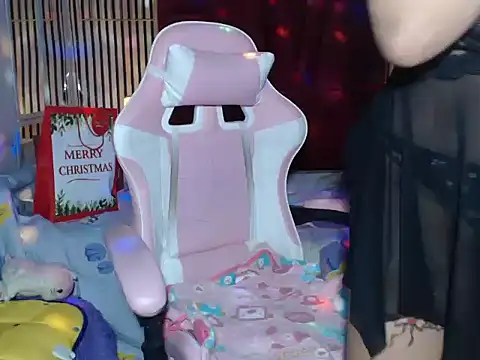 Snapshot of Lisiton chatting on December 14, 12:22 pm Lisiton online show from December 14, 12:22 pm