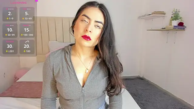 Snapshot of sashaa_petit chatting on September 29, 11:16 am sashaa petit online show from September 29, 11:16 am