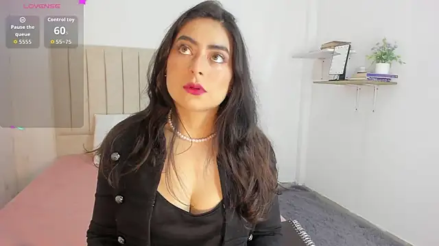 Snapshot of sashaa_petit chatting on September 22, 11:16 am sashaa petit online show from September 22, 11:16 am