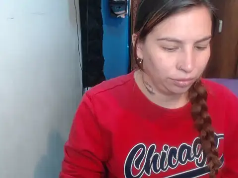 cloequeen15 online show from February 24, 5:36 pm