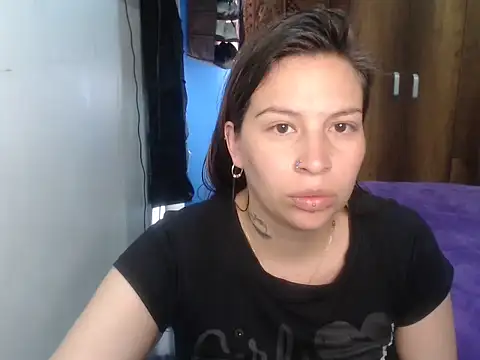 cloequeen15 online show from March 21, 3:05 pm