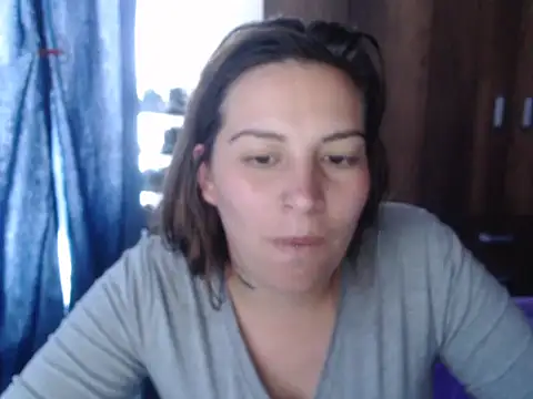 cloequeen15 online show from November 26, 8:20 pm