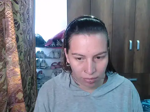 cloequeen15 online show from January 8, 4:46 pm