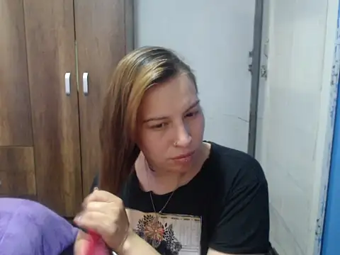 cloequeen15 online show from October 27, 8:10 pm