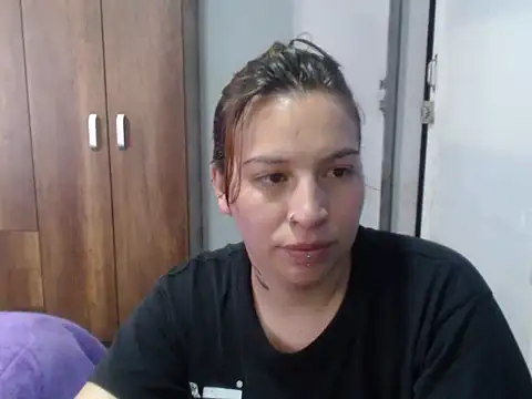 cloequeen15 online show from November 13, 12:53 pm