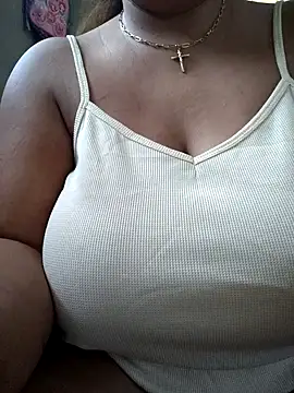 Snapshot of lady_rosie chatting on October 14, 12:33 am lady rosie online show from October 14, 12:33 am
