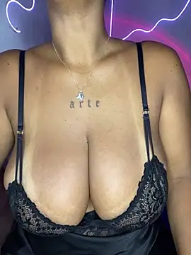 afrodeusa online show from October 3, 11:23 am