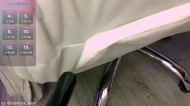 RebeccaAster online show from February 7, 5:32 pm