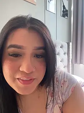 Aliciawhitee online show from November 30, 5:58 pm