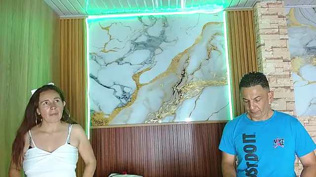 mollyandsam303av online show from March 2, 7:21 pm