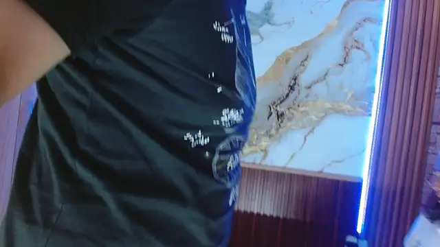 mollyandsam303av online show from February 10, 7:35 pm