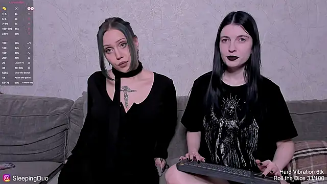 Threesomebabes online show from April 21, 6:47 pm