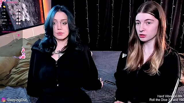 Threesomebabes online show from November 18, 3:59 pm