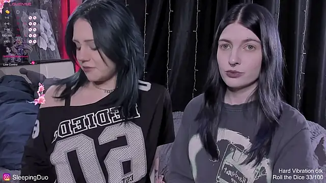 Threesomebabes online show from January 7, 5:18 pm