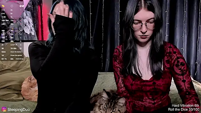 Threesomebabes online show from February 16, 6:17 pm