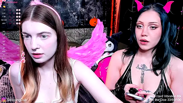 Threesomebabes online show from October 31, 11:51 am