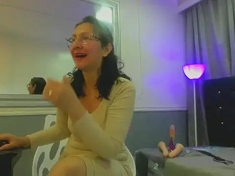 Oriana Jhonson online show from February 24, 11:22 am