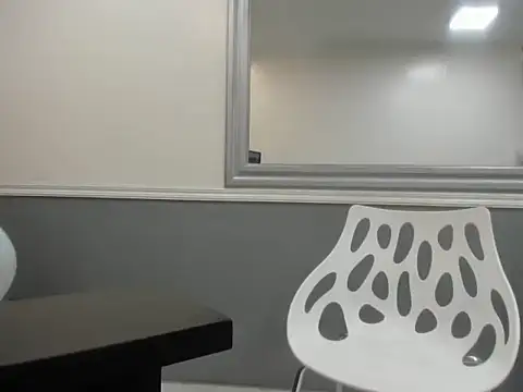 Oriana Jhonson online show from April 14, 11:26 am