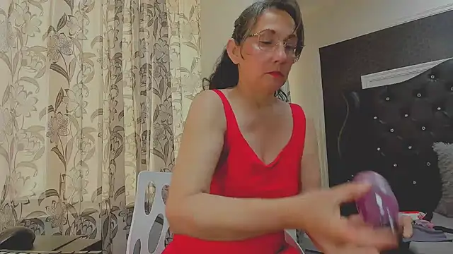 Oriana Jhonson online show from May 8, 12:20 pm