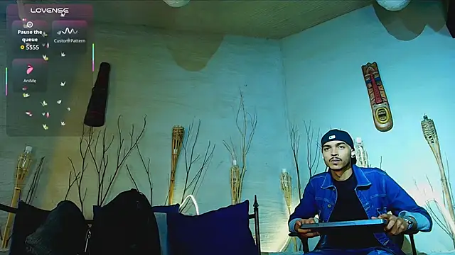 MarcusRain  online show from November 16, 7:18 pm