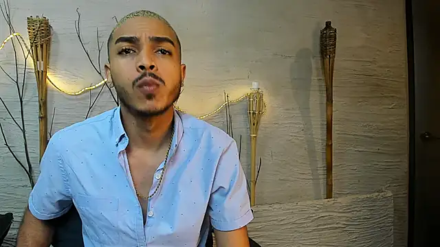 MarcusRain  online show from February 13, 3:50 am