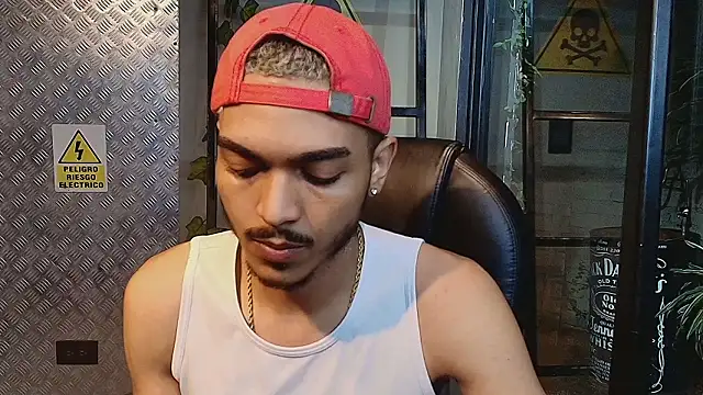 MarcusRain  online show from February 25, 3:40 am