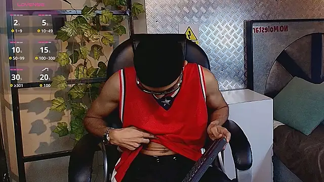 MarcusRain  online show from February 3, 3:48 am