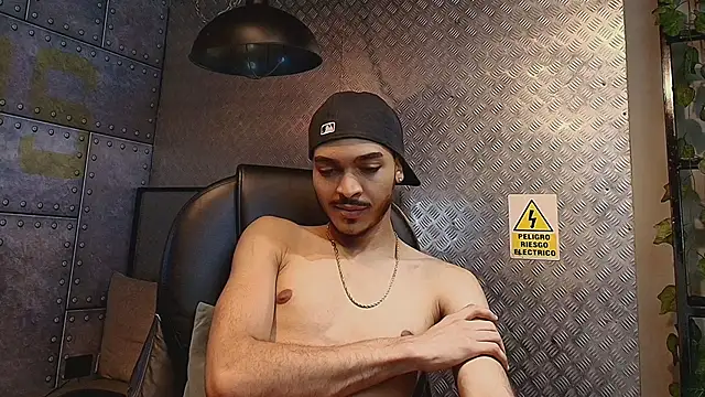 MarcusRain  online show from February 20, 6:26 am