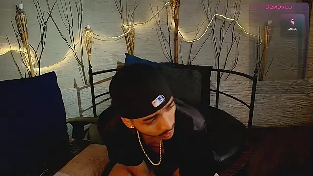 MarcusRain  online show from November 30, 4:35 am