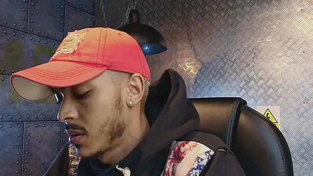 MarcusRain  online show from February 18, 3:26 am