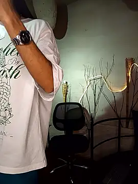 MarcusRain  online show from January 8, 3:34 am