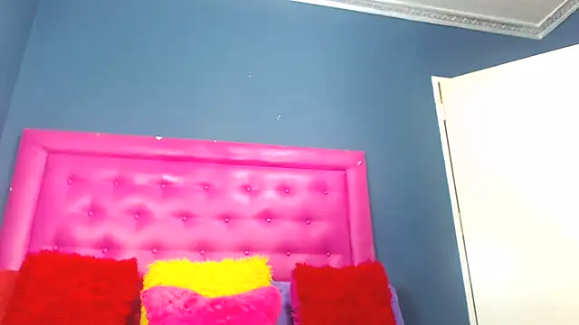 LoloQueen5 online show from February 18, 11:12 pm