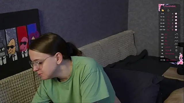 Violetwin online show from April 3, 5:08 pm