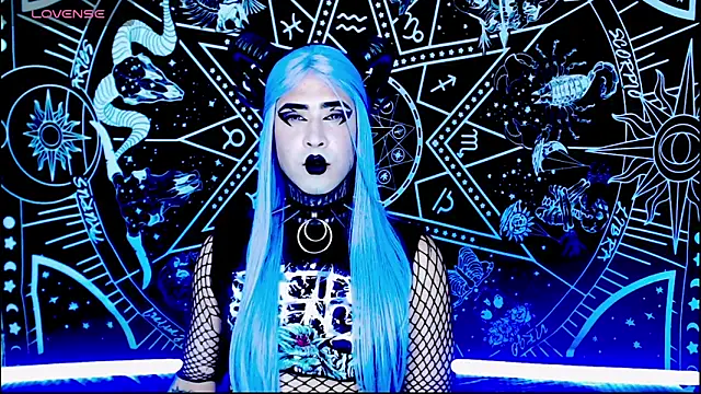 Snapshot of naomi_satan chatting on January 16, 9:52 pm naomi satan online show from January 16, 9:52 pm