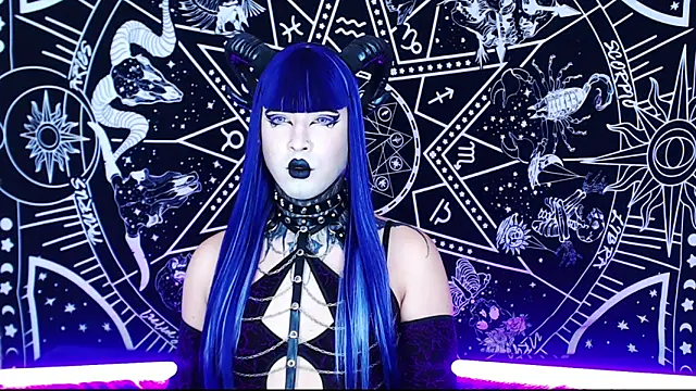 naomi satan online show from April 5, 7:31 pm