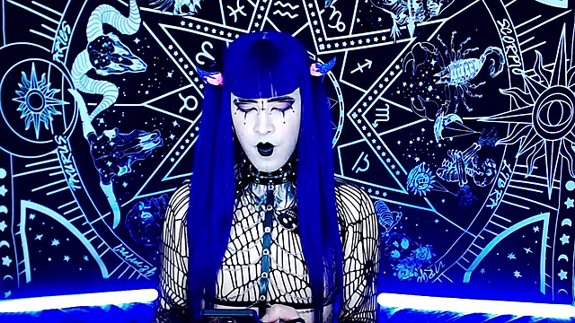 Snapshot of naomi_satan chatting on December 22, 12:44 am naomi satan online show from December 22, 12:44 am