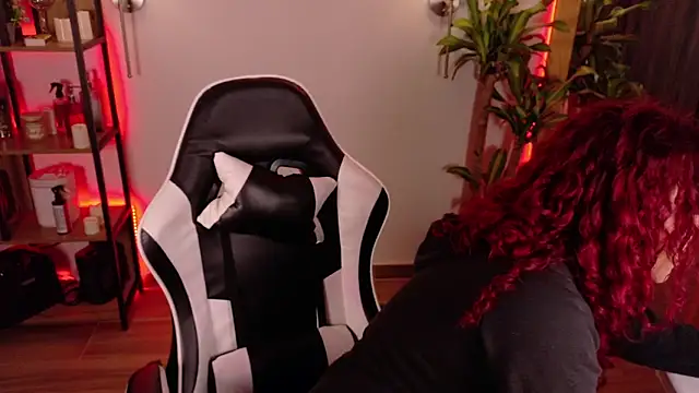 Silvana Goddess online show from February 25, 2:56 am