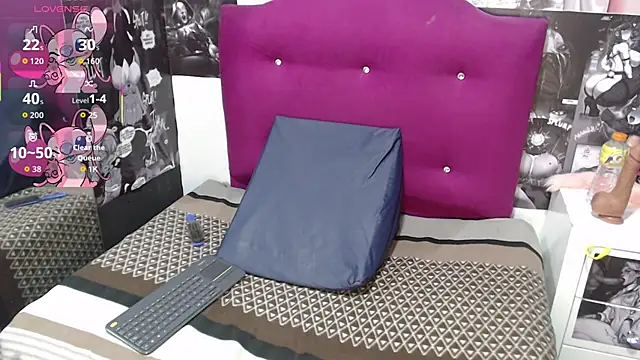 Snapshot of canela_a73 chatting on December 14, 11:43 pm canela a73 online show from December 14, 11:43 pm